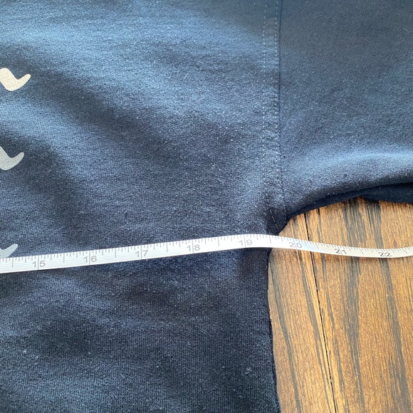 Champion Sweatshirt - Picture 13 of 14